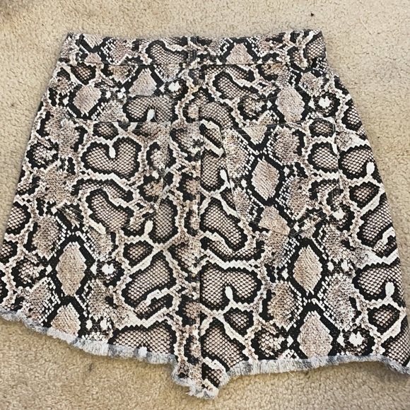 Zara Snakeskin Skirt - Picture 2 of 3